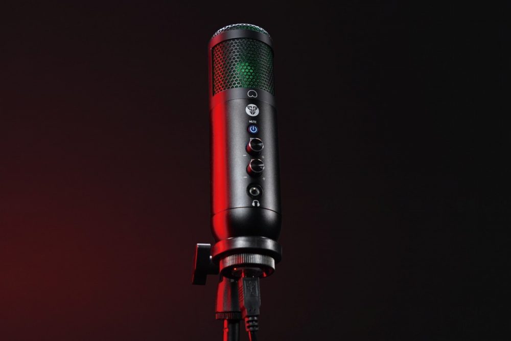 Fantech LEVIOSA MCX01 Professional Condenser Microphone Fantech LEVIOSA MCX01 Professional Condenser Microphone